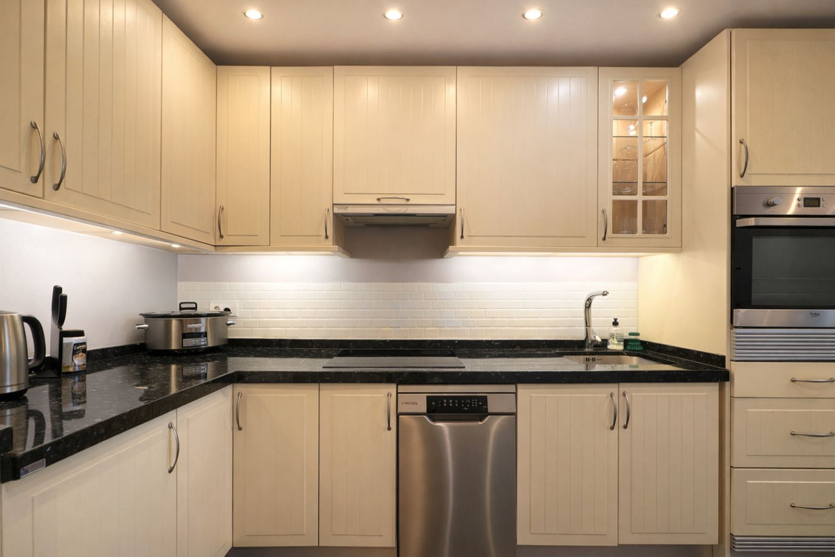 Apartamentos de 4 dormitorios en venta en Mijas – R5318770