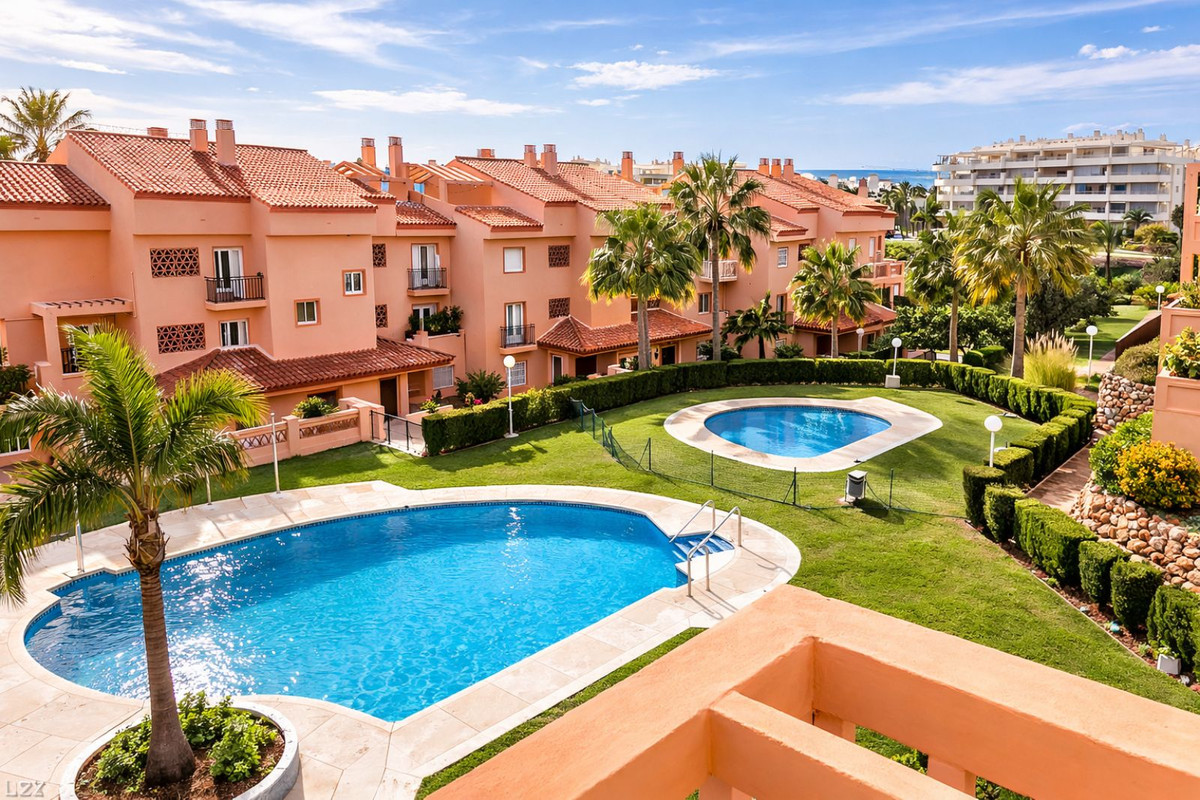 Apartamentos de 4 dormitorios en venta en Mijas – R5318770
