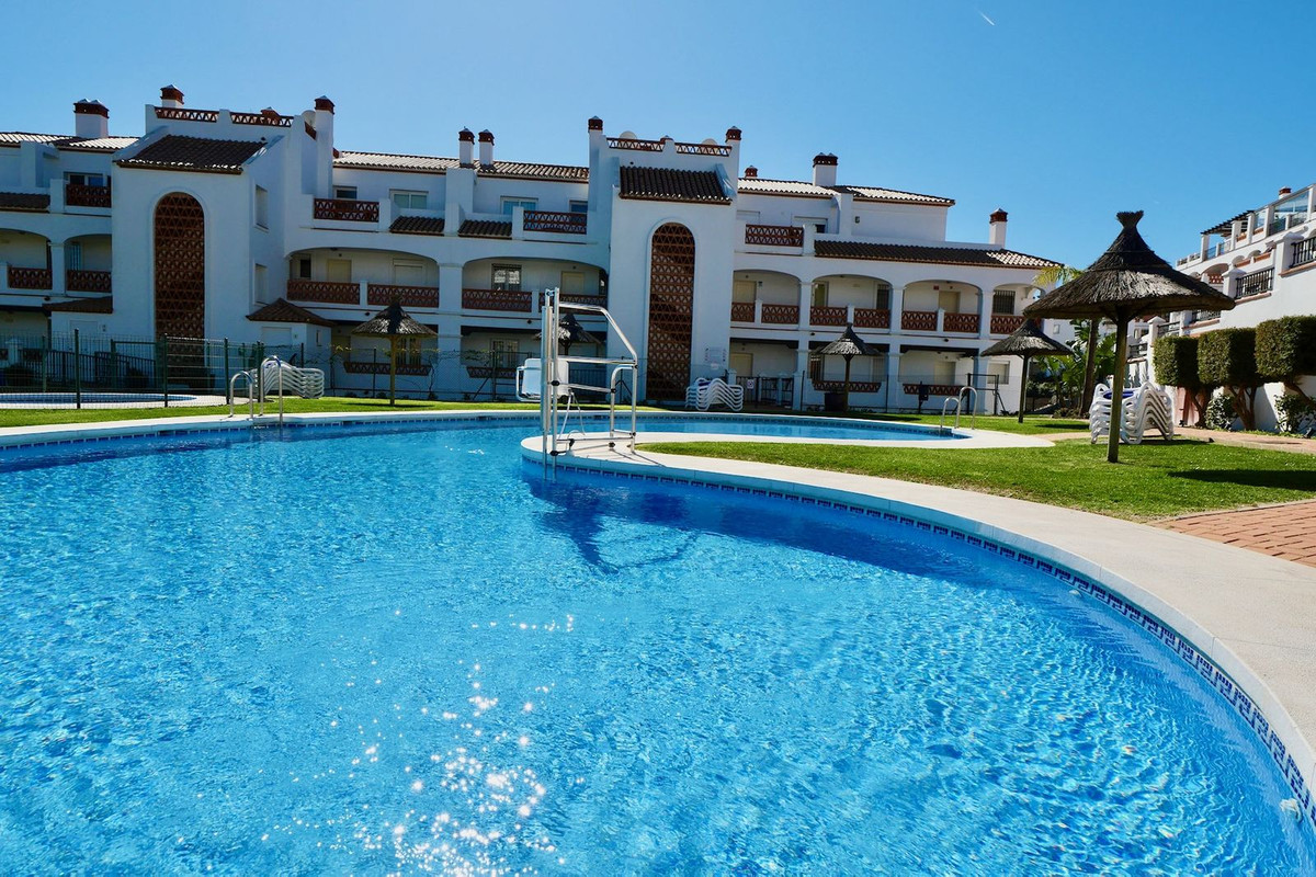 2 bedroom Apartments for sale in Calahonda – R5318986