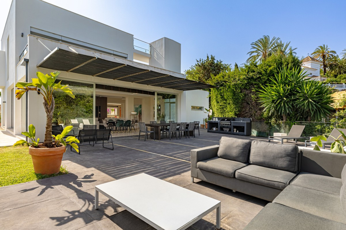 Villas de 3 dormitorios en venta en Marbella – R5304772