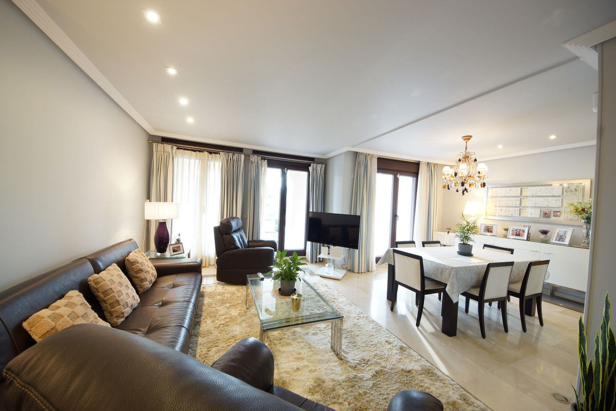 2 bedroom Apartments for sale in Los Arqueros – R5318491