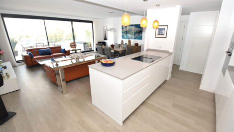 3 bedroom Apartments for sale in La Cala de Mijas – R5296768