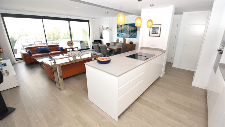 Apartamentos de 3 dormitorios en venta en La Cala de Mijas – R5296768 en 