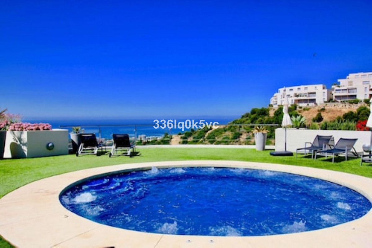 2 bedroom Apartments for sale in Altos de los Monteros – R5311864