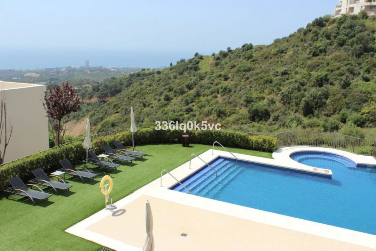 2 bedroom Apartments for sale in Altos de los Monteros – R5311864