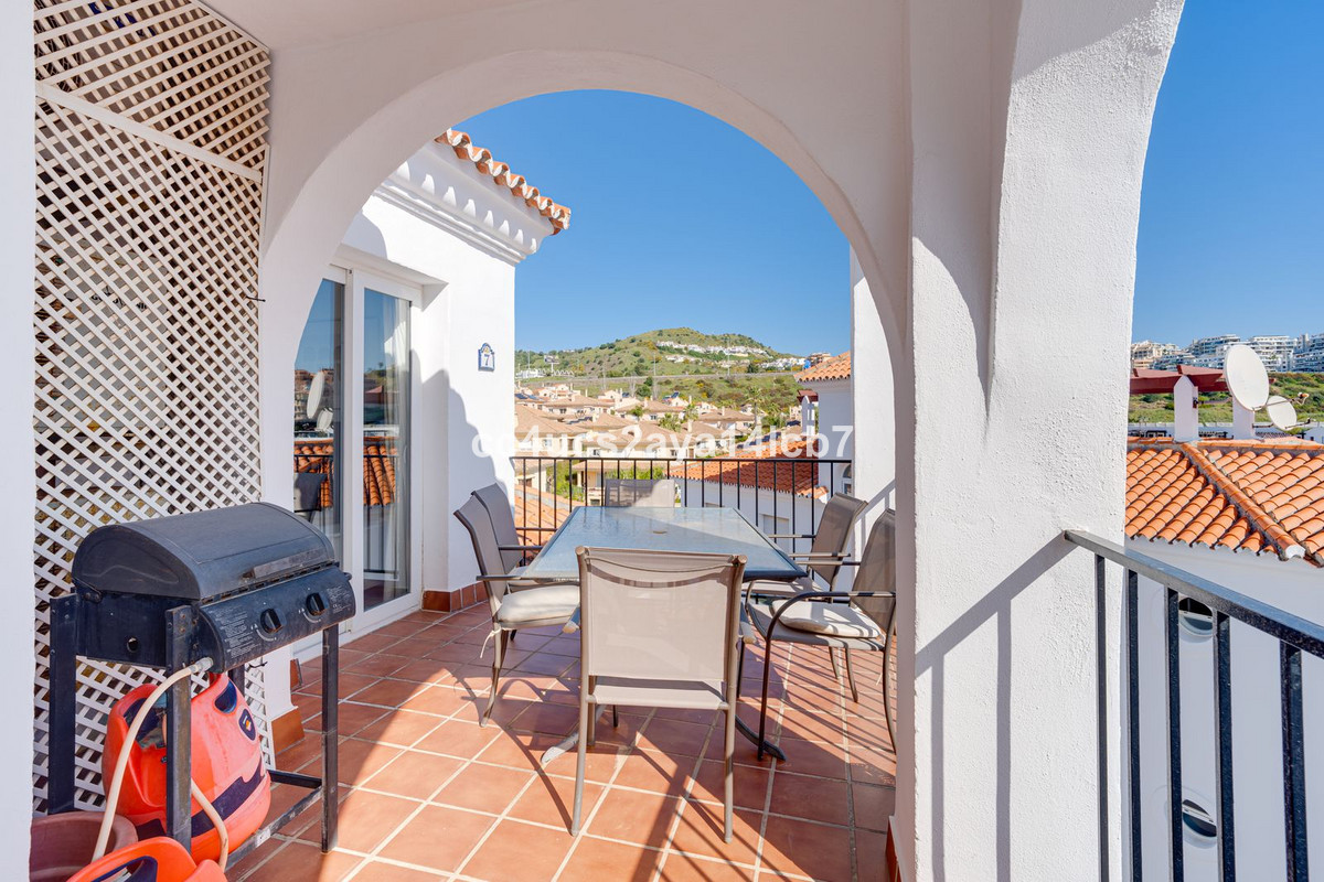 Aticos de 2 dormitorios en venta en Riviera del Sol – R5343595