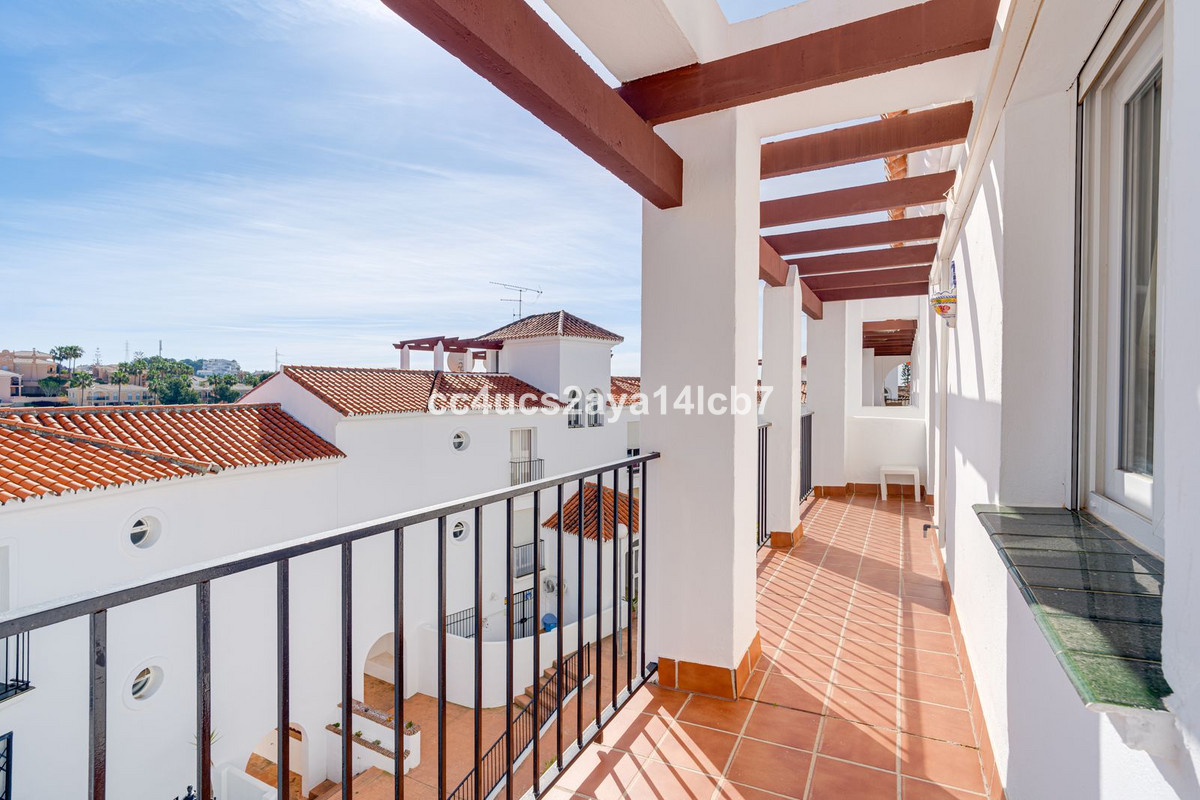 Aticos de 2 dormitorios en venta en Riviera del Sol – R5343595