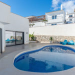 Villas de 6 dormitorios en venta en La Cala de Mijas – R5286430