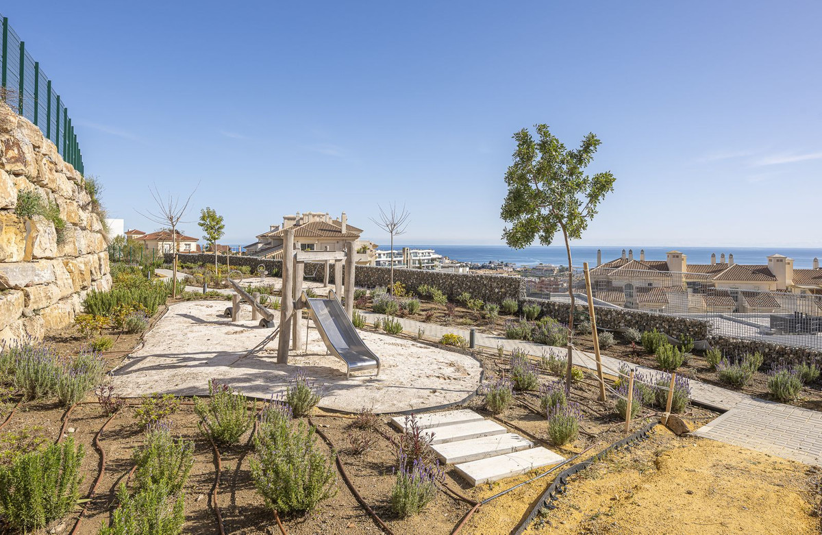 Adosados de 3 dormitorios en venta en Riviera del Sol – R5324866