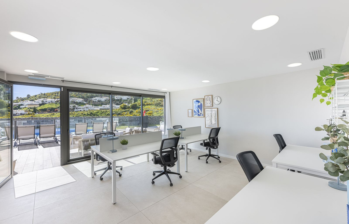 Adosados de 3 dormitorios en venta en Riviera del Sol – R5324866