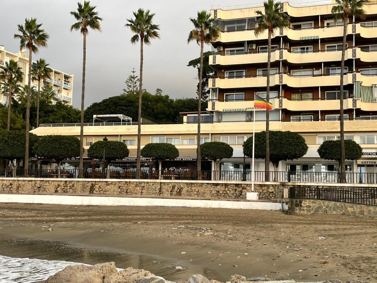 5 bedroom Penthouses for sale in Marbella – R5322541