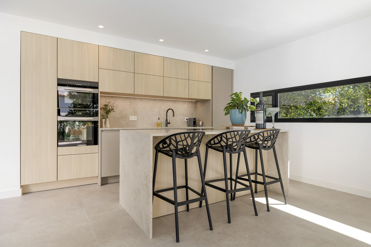 5 bedroom Villas for sale in Marbesa – R5245474 5 bedroom Villas for sale in Marbesa – R5245474