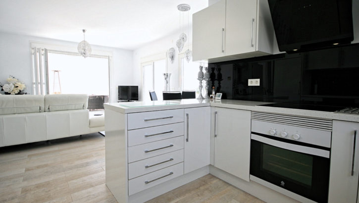 Villas de 4 dormitorios en venta en La Cala de Mijas – R5229622 en 