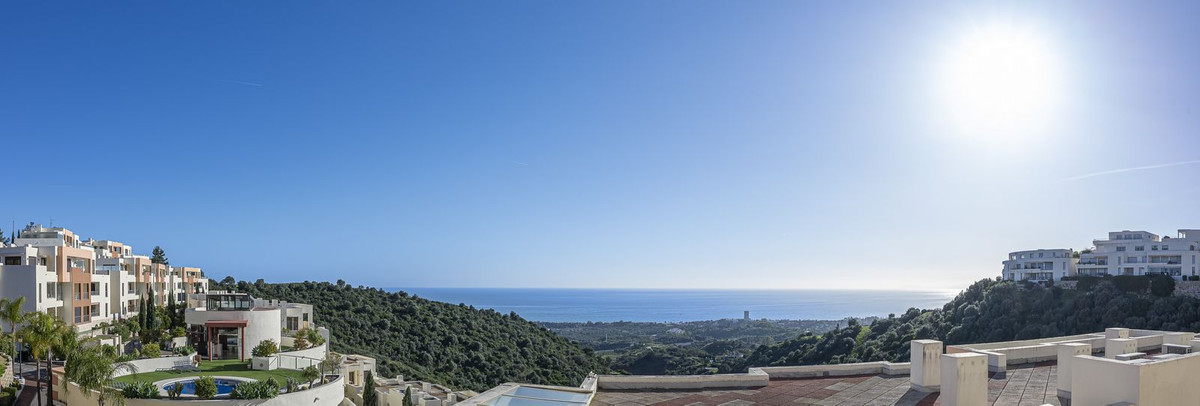 Apartamentos de 3 dormitorios en venta en Marbella – R5311732