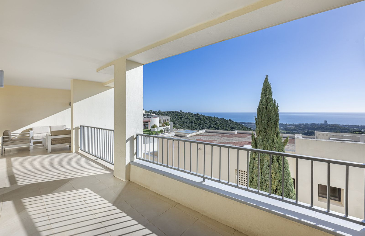 Apartamentos de 3 dormitorios en venta en Marbella – R5311732