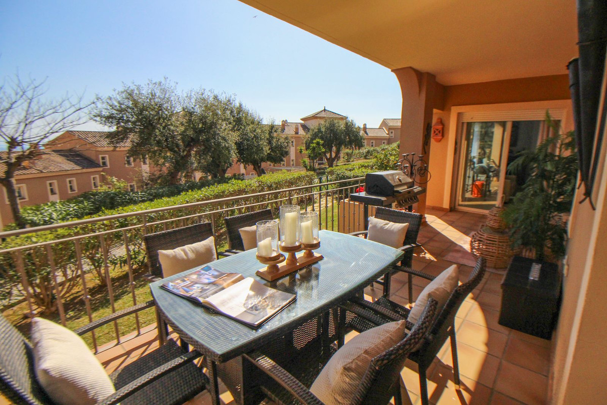 2 bedroom Apartments for sale in La Mairena – R5330278