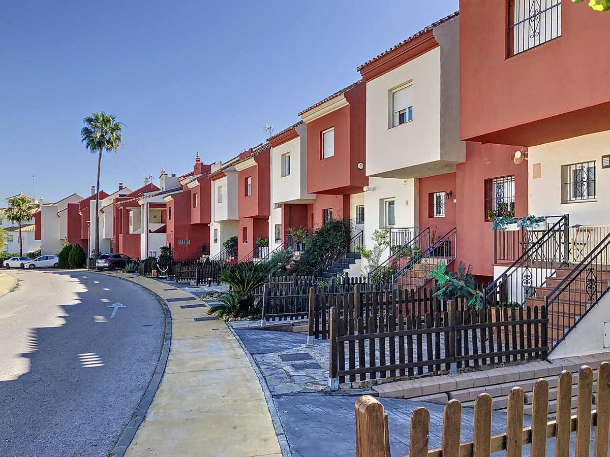 3 bedroom Townhouses for sale in Selwo – R5306248