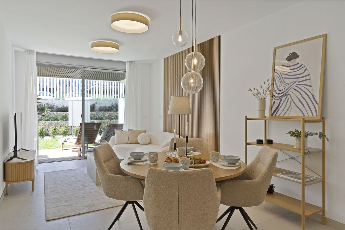 Apartamentos de 2 dormitorios en venta en Elviria – R5324530