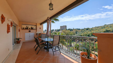 2 bedroom Apartments for sale in Marbella – R5337445