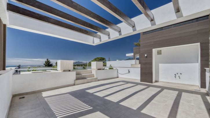 4 bedroom Villas for sale in Marbella – R5343115 4 bedroom Villas for sale in Marbella – R5343115 in