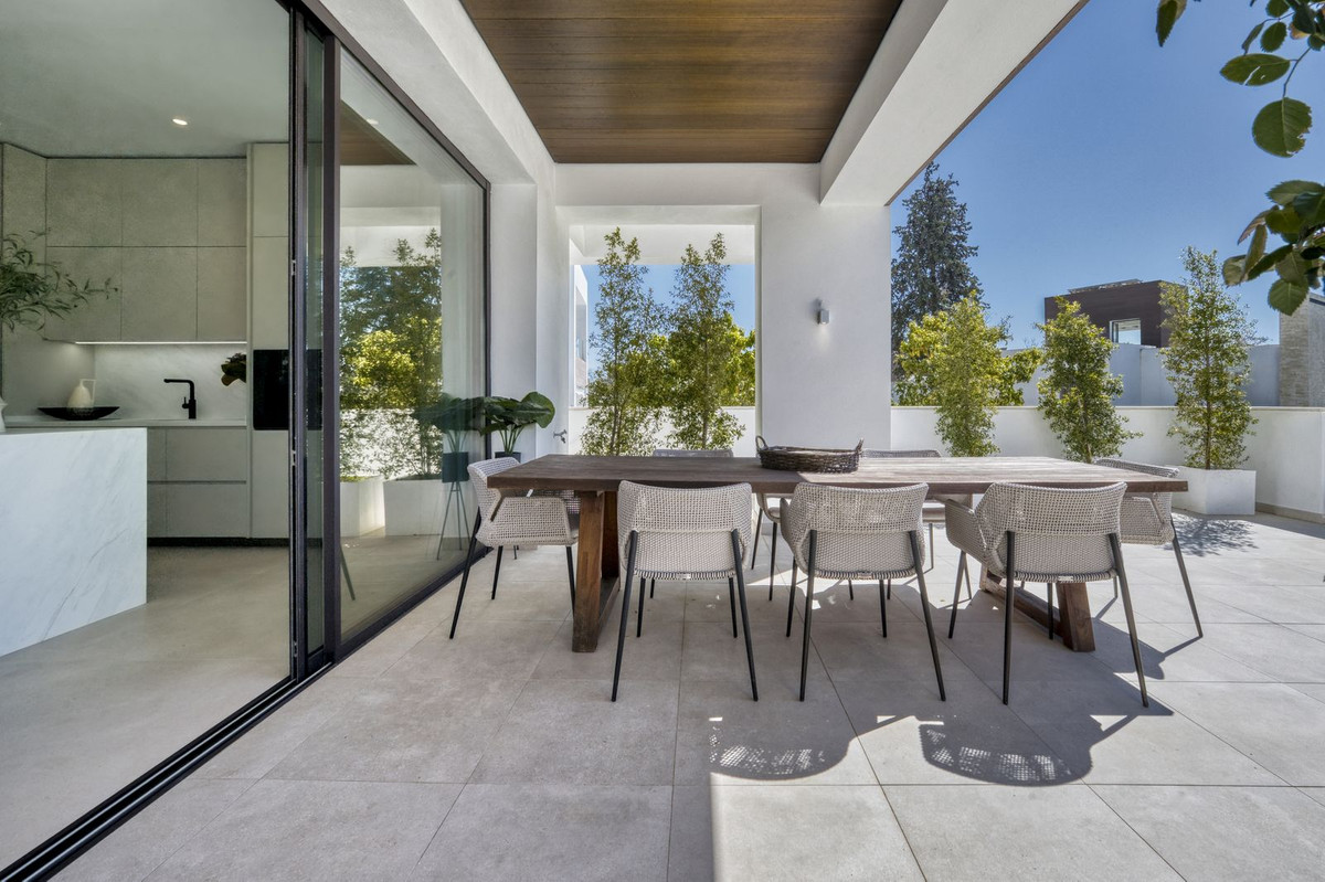 4 bedroom Villas for sale in Marbella – R5343115 4 bedroom Villas for sale in Marbella – R5343115