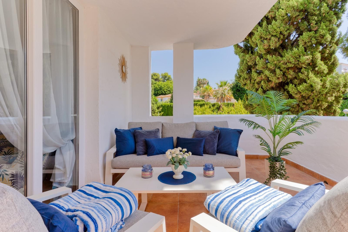 2 bedroom Apartments for sale in Calahonda – R5310058