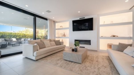 5 bedroom Villas for sale in Marbella – R5273980