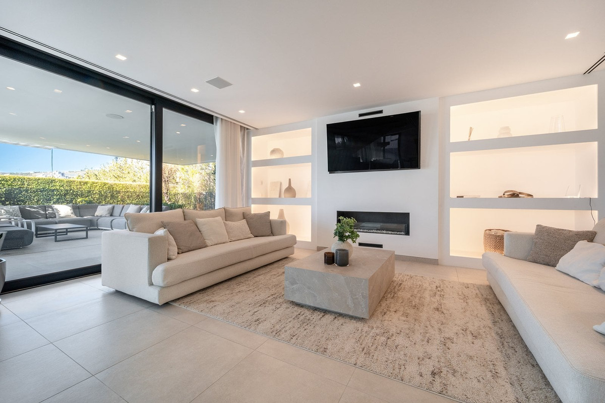 5 bedroom Villas for sale in Marbella – R5273980