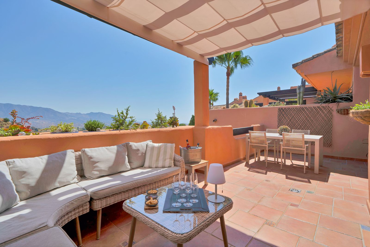 Apartamentos de 3 dormitorios en venta en Elviria – R5084257