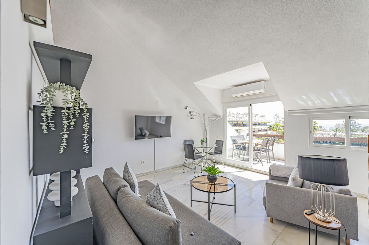 2 bedroom Penthouses for sale in Milla de Oro – R5330335 2 bedroom Penthouses for sale in Milla de Oro – R5330335