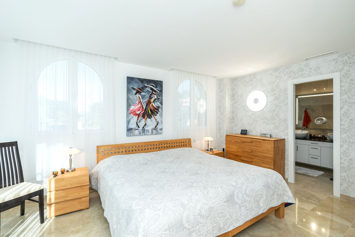 3 bedroom Apartments for sale in Los Arqueros – R5286049