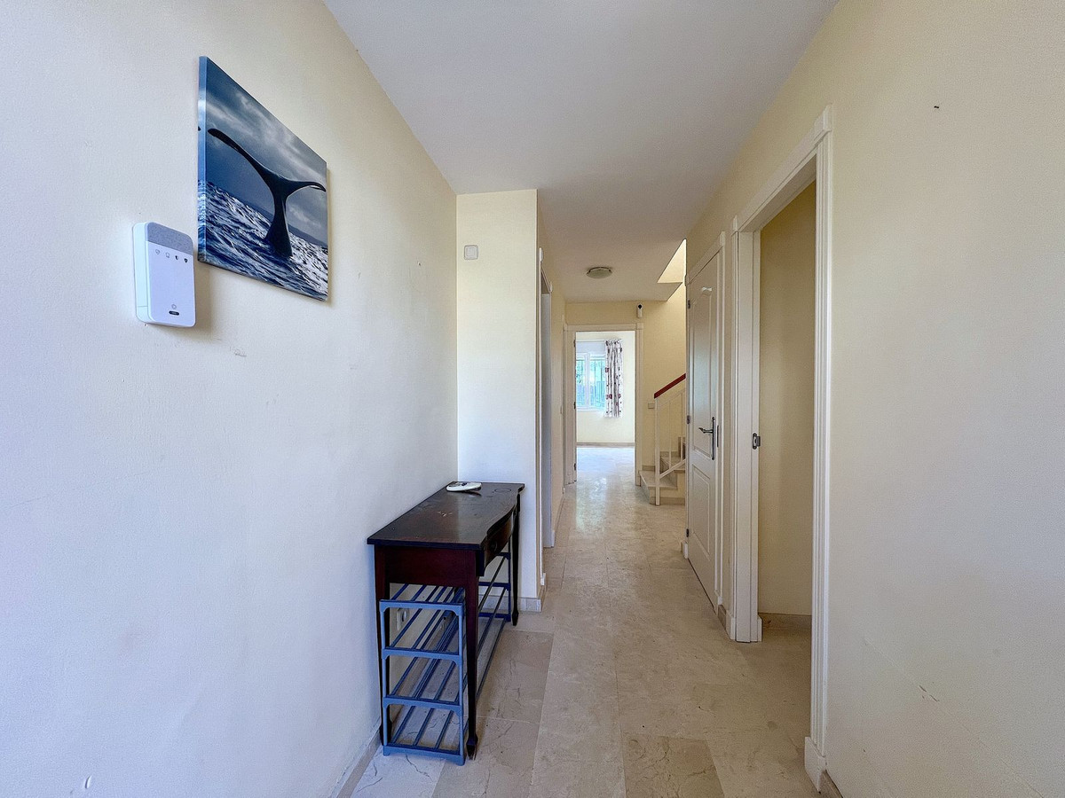 3 bedroom Semi-detached for sale in Riviera del Sol – R5310982