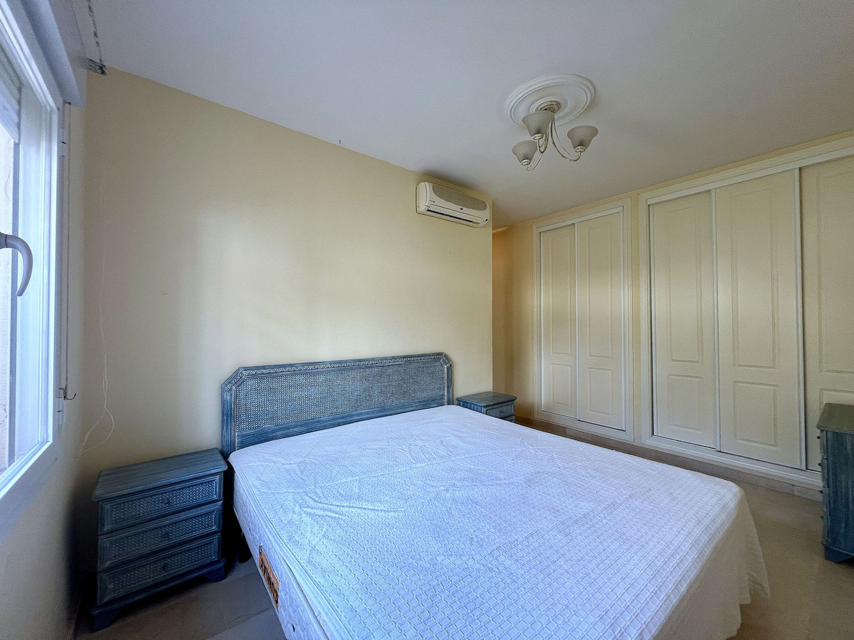 3 bedroom Semi-detached for sale in Riviera del Sol – R5310982