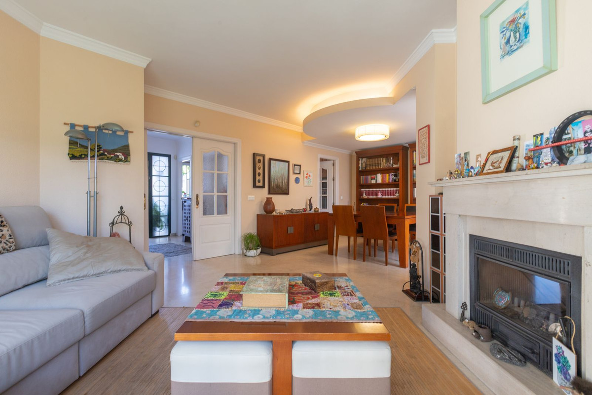 4 bedroom Townhouses for sale in Marbella – R5283835