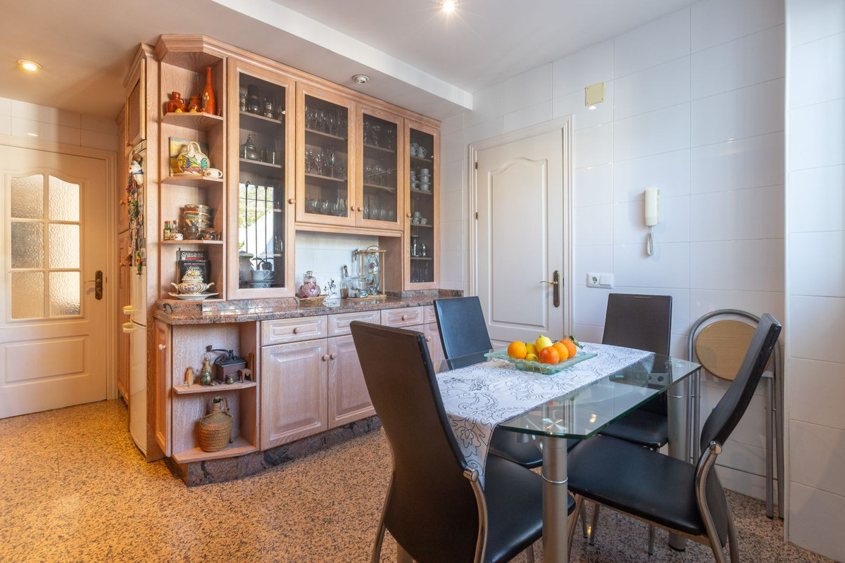 4 bedroom Townhouses for sale in Marbella – R5283835