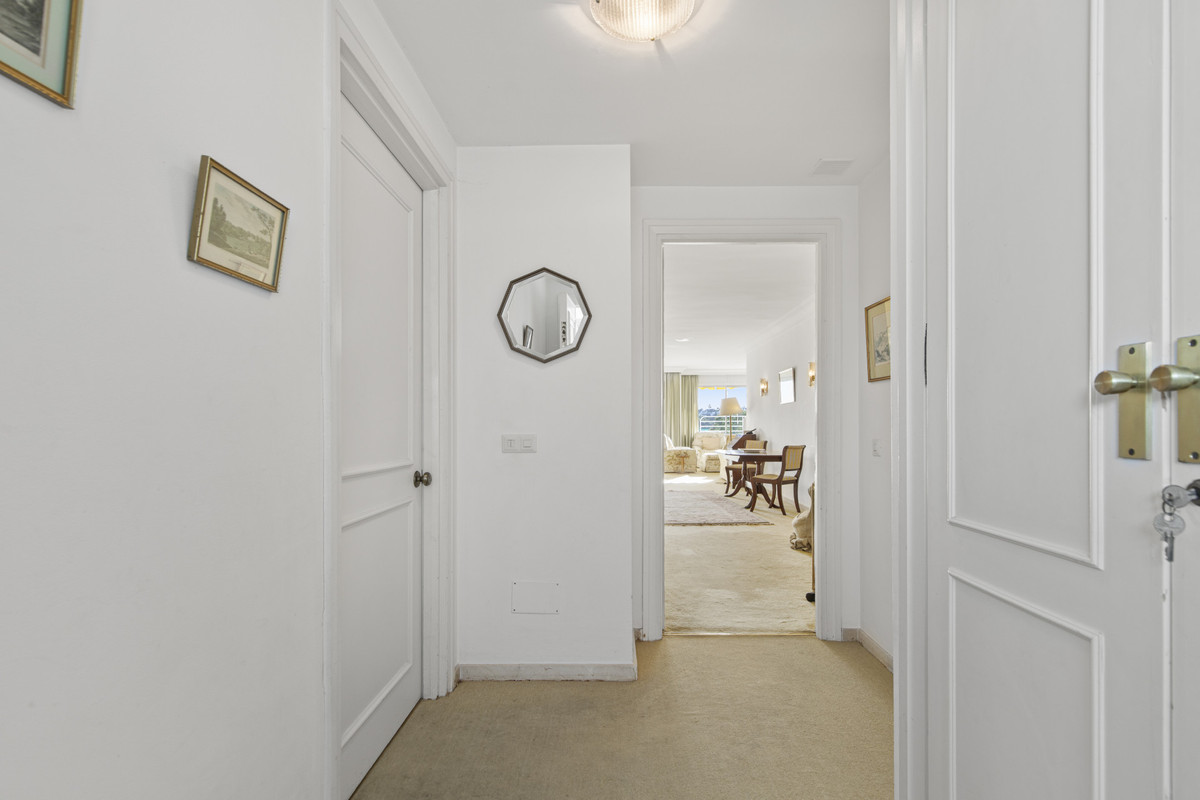 2 bedroom Apartments for sale in Guadalmina Alta – R5319040