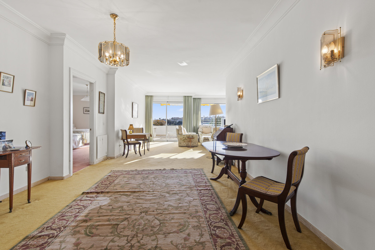 2 bedroom Apartments for sale in Guadalmina Alta – R5319040