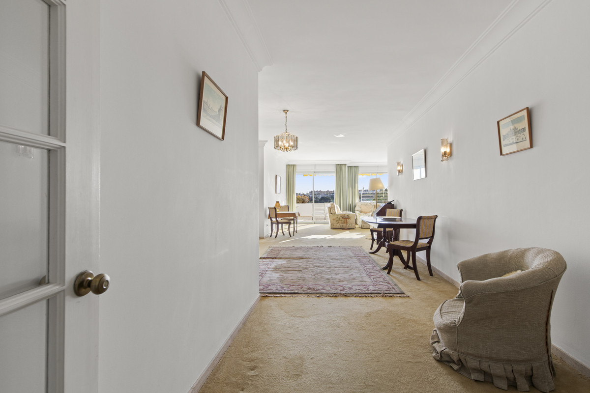 2 bedroom Apartments for sale in Guadalmina Alta – R5319040