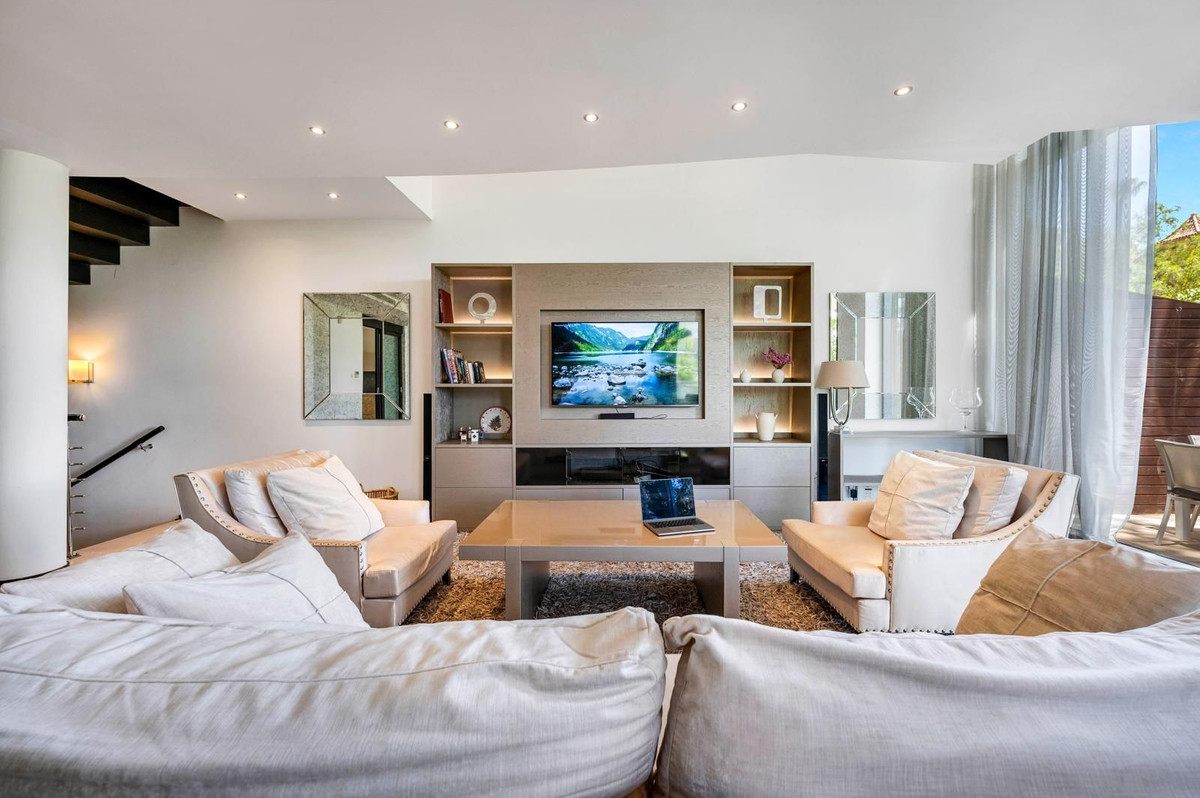 2 bedroom Townhouses for sale in Sierra Blanca – R5199784