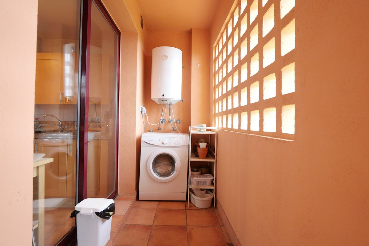 2 bedroom Apartments for sale in Calahonda – R5336104