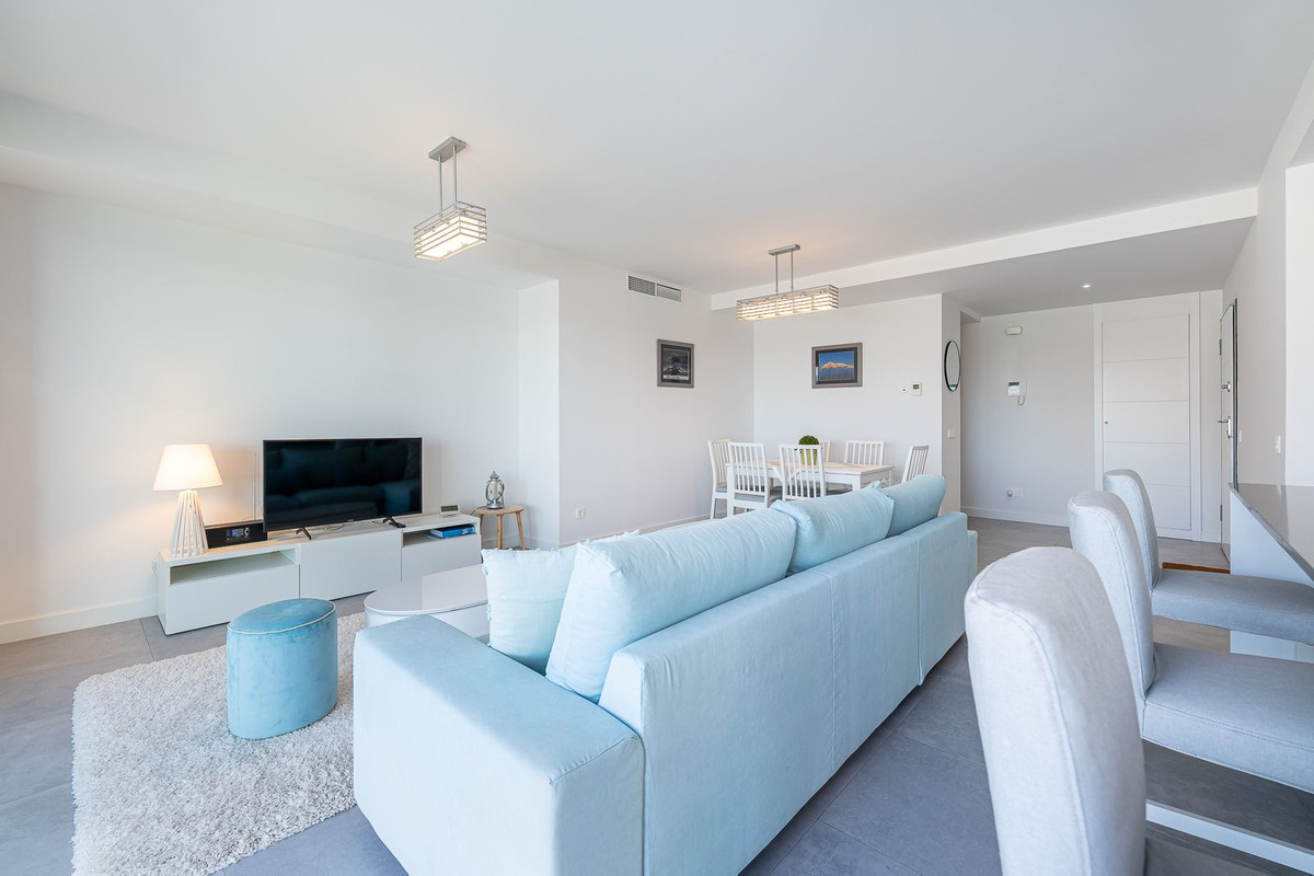 3 bedroom Apartments for sale in La Cala de Mijas – R5311681