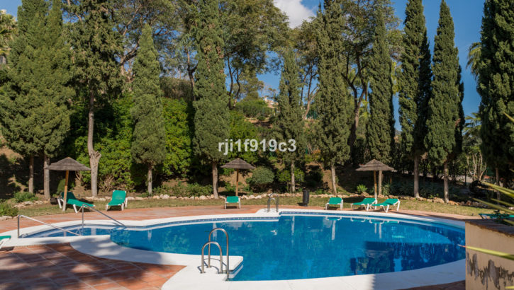 3 bedroom Apartments for sale in Elviria Hills – R5321299 in 