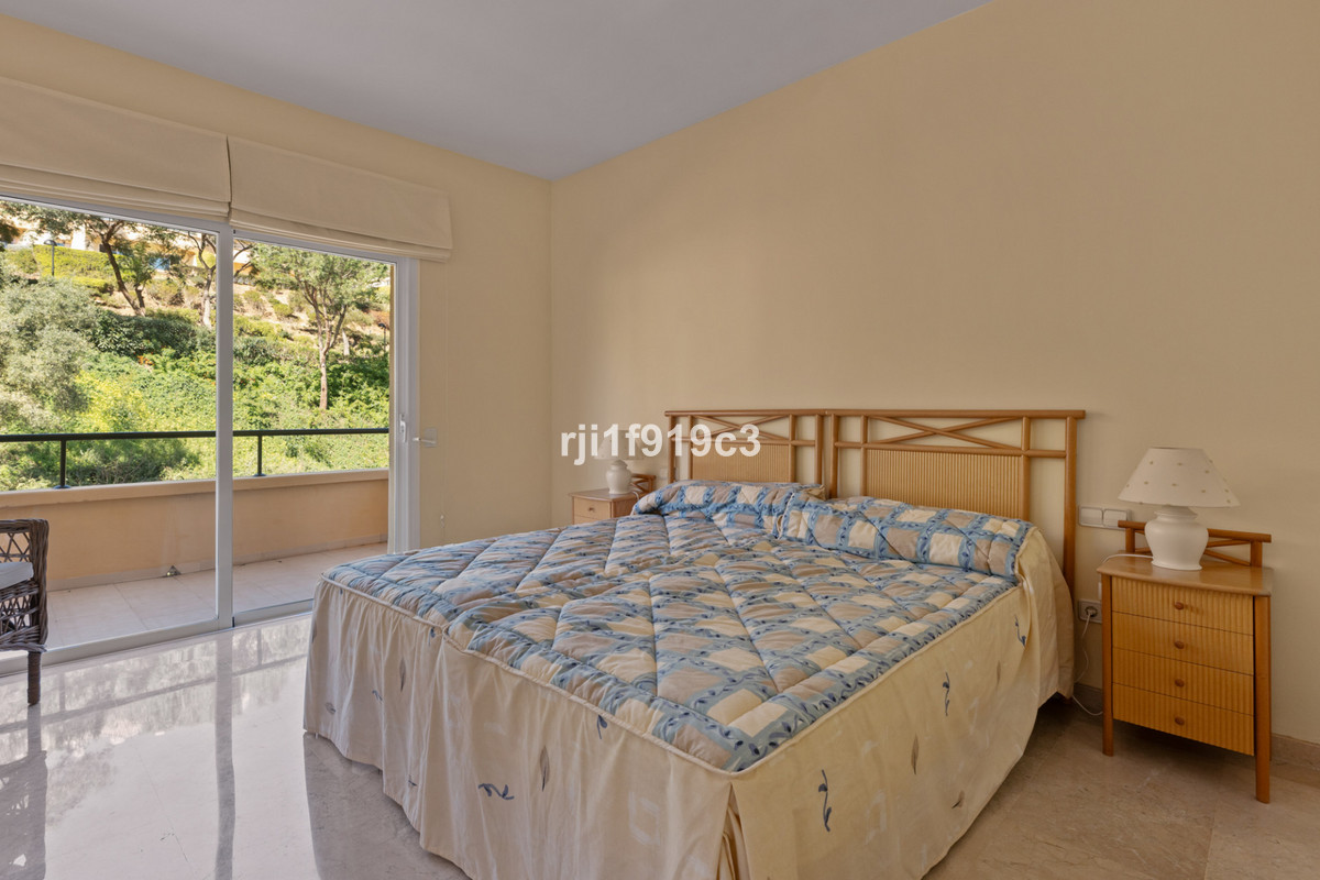 3 bedroom Apartments for sale in Elviria Hills – R5321299