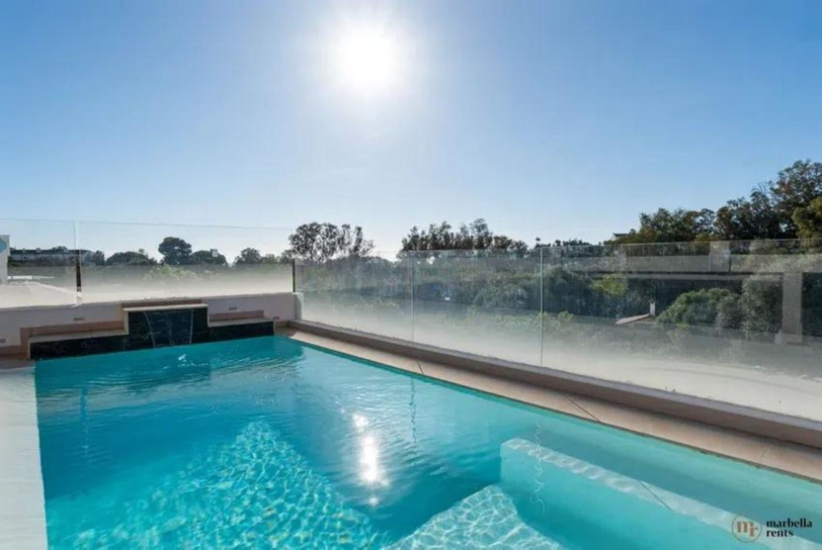 Pareados de 6 dormitorios en venta en Cabopino – R5318056 Pareados de 6 dormitorios en venta en Cabopino – R5318056