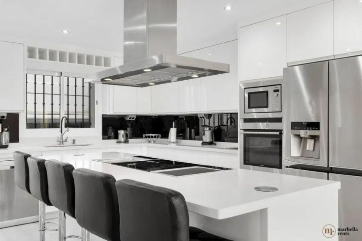 Pareados de 6 dormitorios en venta en Cabopino – R5318056 Pareados de 6 dormitorios en venta en Cabopino – R5318056