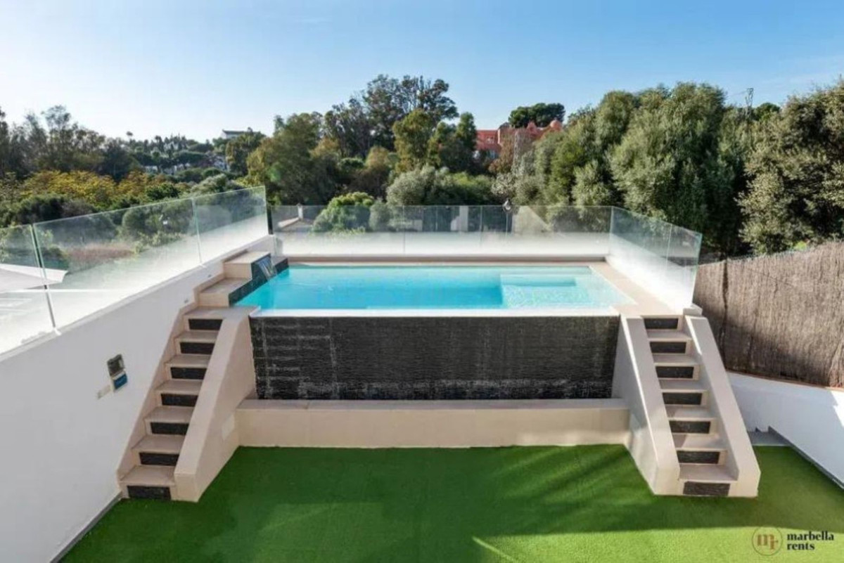 Pareados de 6 dormitorios en venta en Cabopino – R5318056 Pareados de 6 dormitorios en venta en Cabopino – R5318056