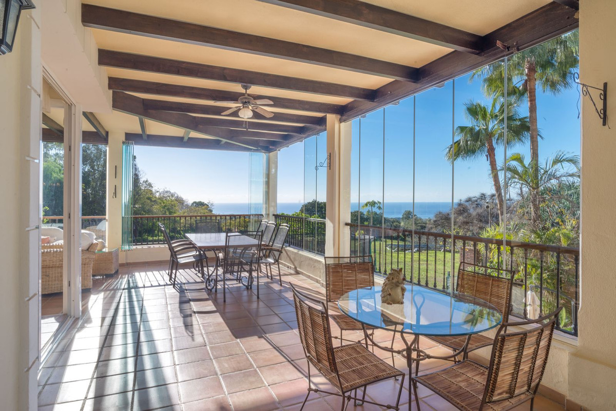 8 bedroom Villas for sale in Altos de los Monteros – R4248526