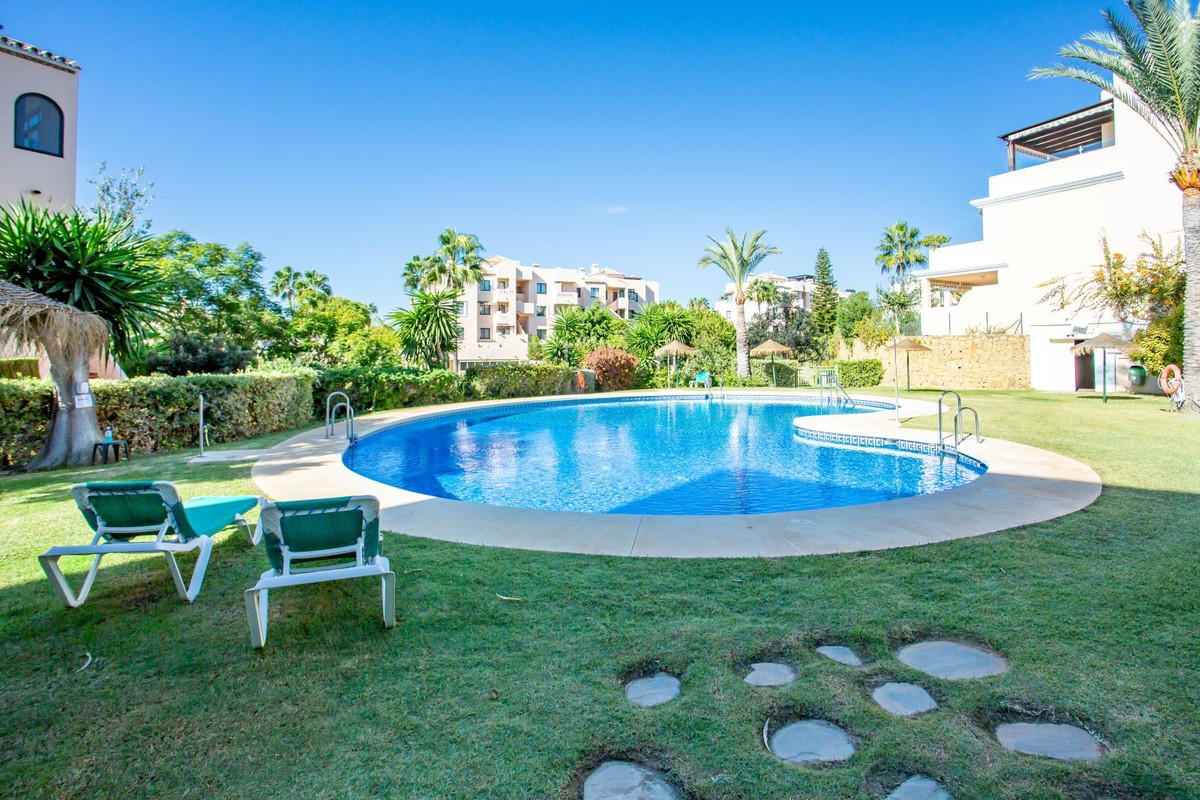 3 bedroom Villas for sale in Elviria – R5253490