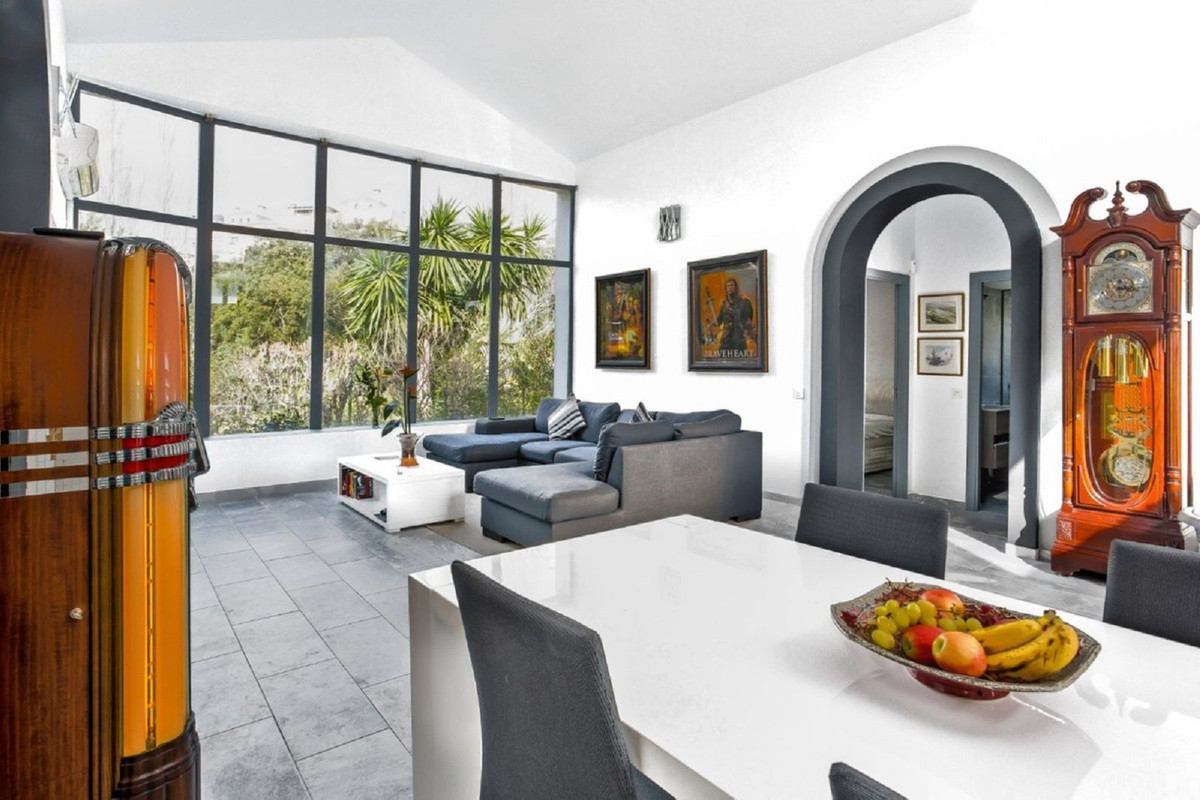 3 bedroom Villas for sale in Elviria – R5253490