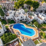 Adosados de 4 dormitorios en venta en Marbella – R5240485